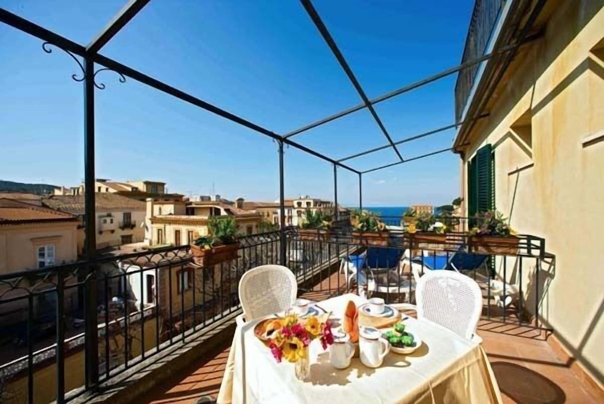 Hotel Villa Di Sorrento Exterior photo