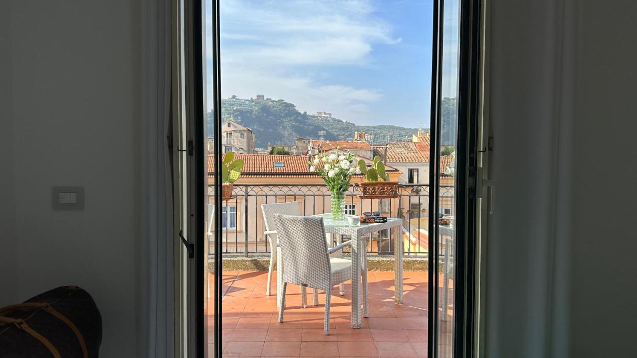 Hotel Villa Di Sorrento Exterior photo