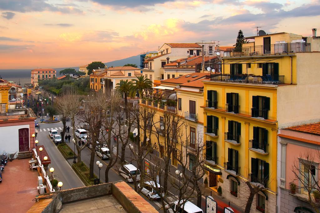 Hotel Villa Di Sorrento Exterior photo